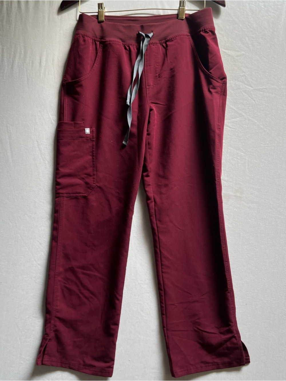 FIGS Technical Collection Straight Leg Scrub Pants Maroon Burgundy Red Sz M P